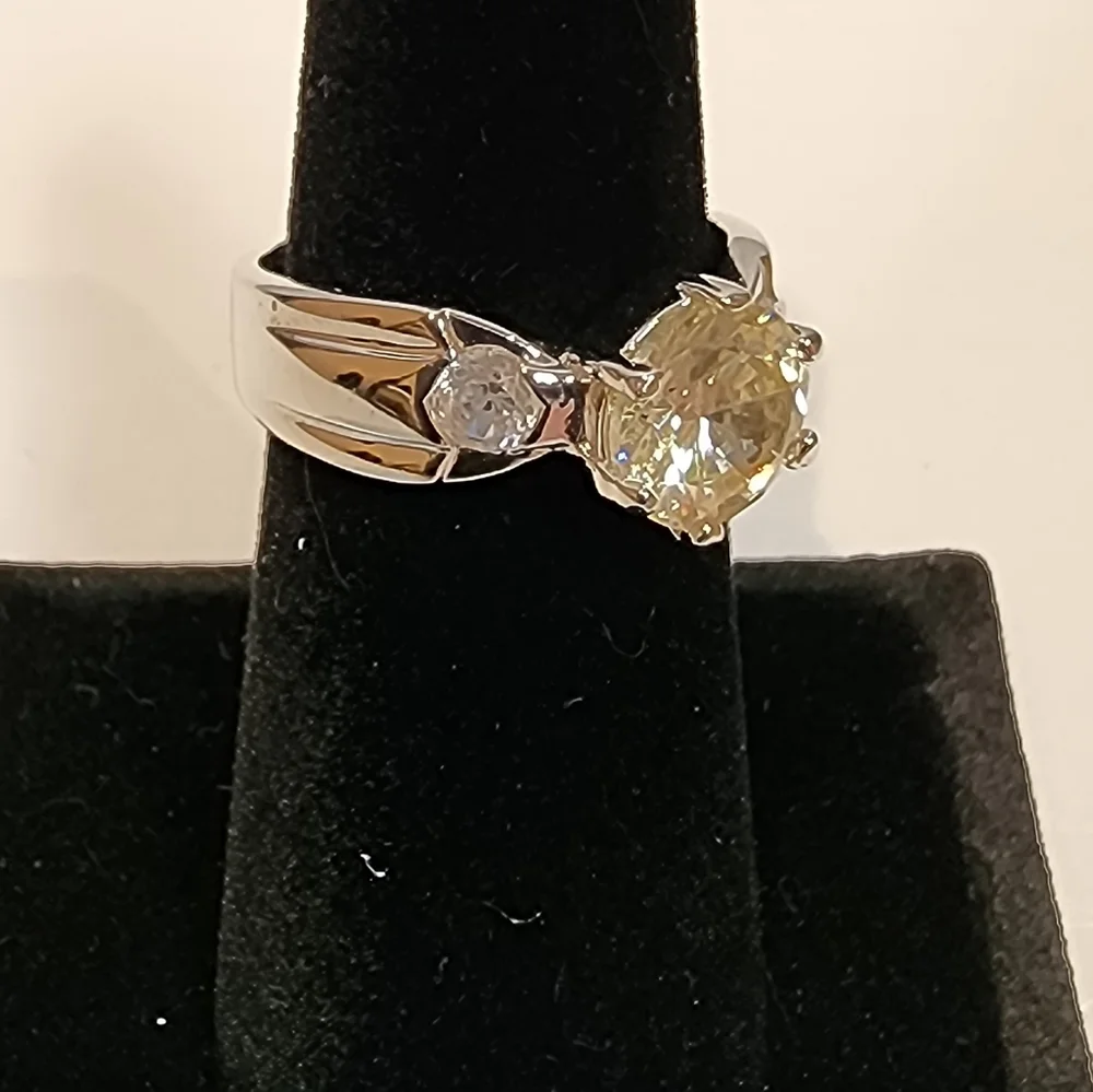 Silver Tone Ring With Large Light Yellow Gemstone